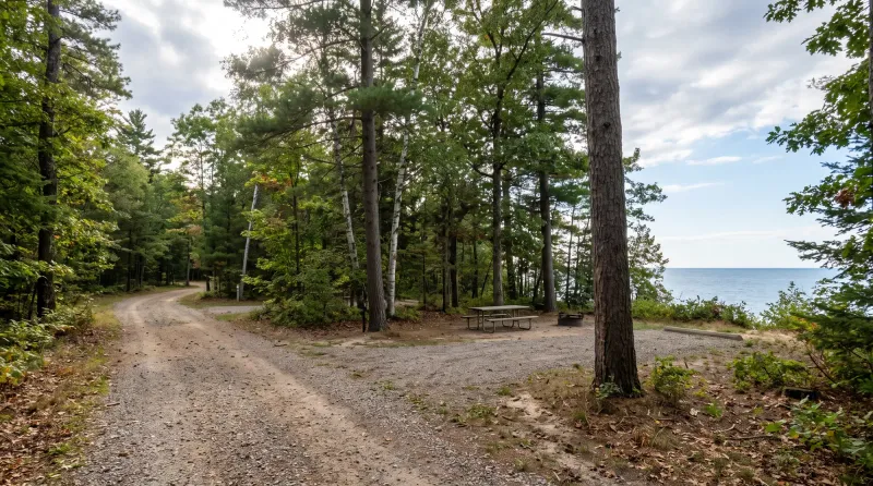 Michigan landscape, backdrop for the RV Park Hubs Mackinaw City directory